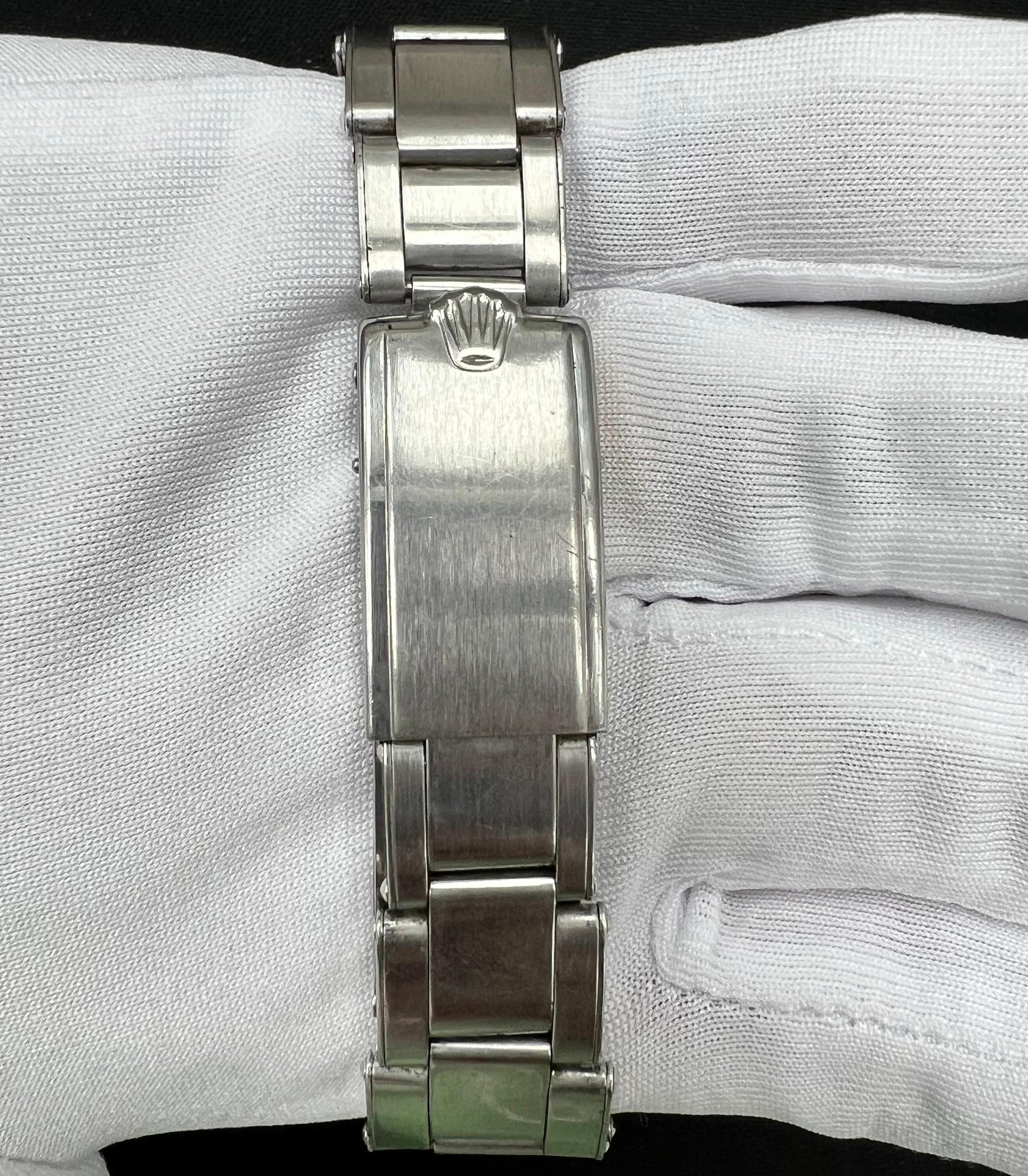 Rolex Oysterdate 34mm Stainless Steel Champagne Dial Ref. 6494