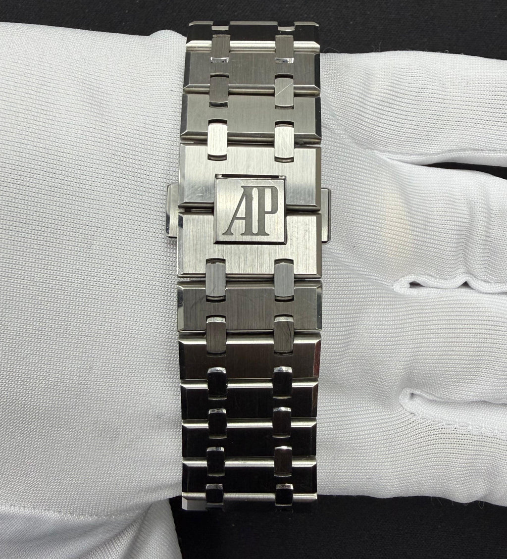 Audemars Piguet Royal Oak Selfwinding 41mm Stainless Steel Black Tapisserie Dial Ref. 15510ST
