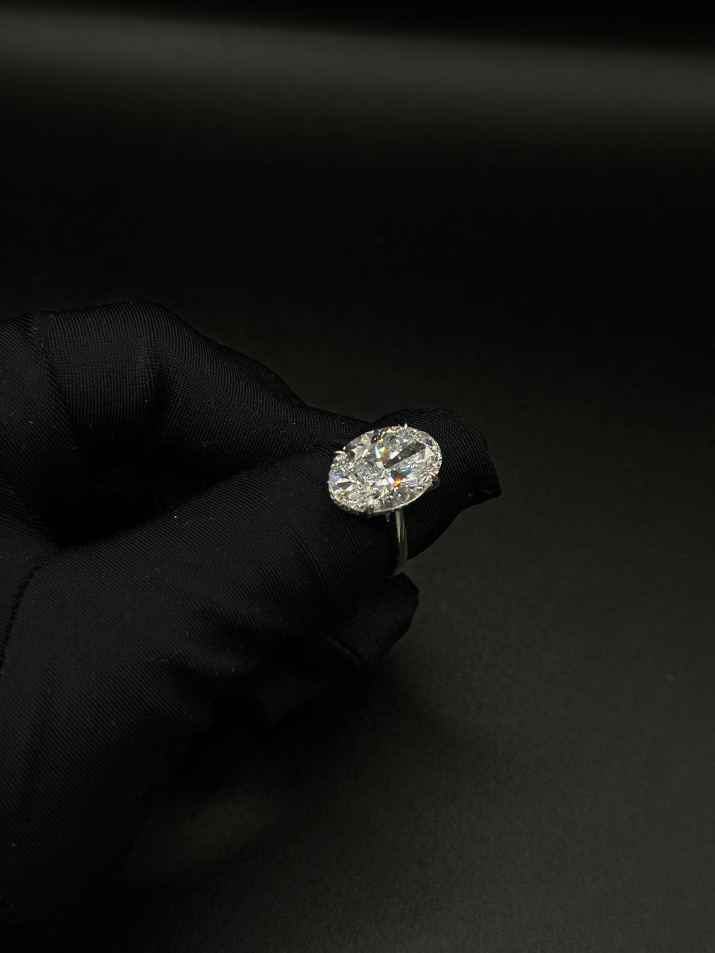 8ct Oval Brilliant Diamond Engagement Ring