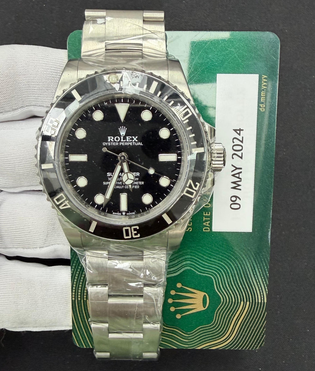 Rolex Submariner No Date 41mm Stainless Steel Black Dial Ref. 124060