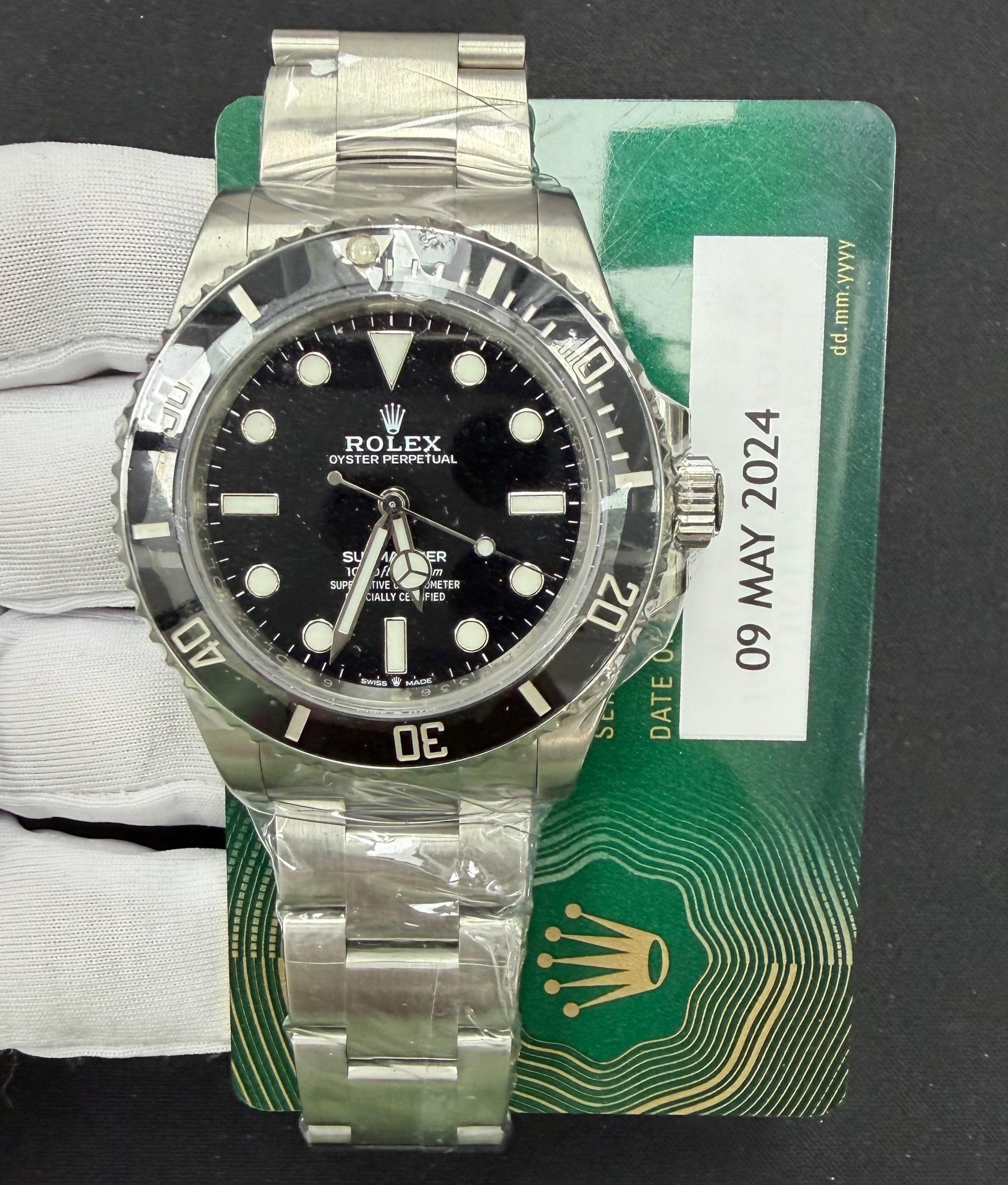 Rolex Submariner No Date 41mm Stainless Steel Black Dial Ref. 124060
