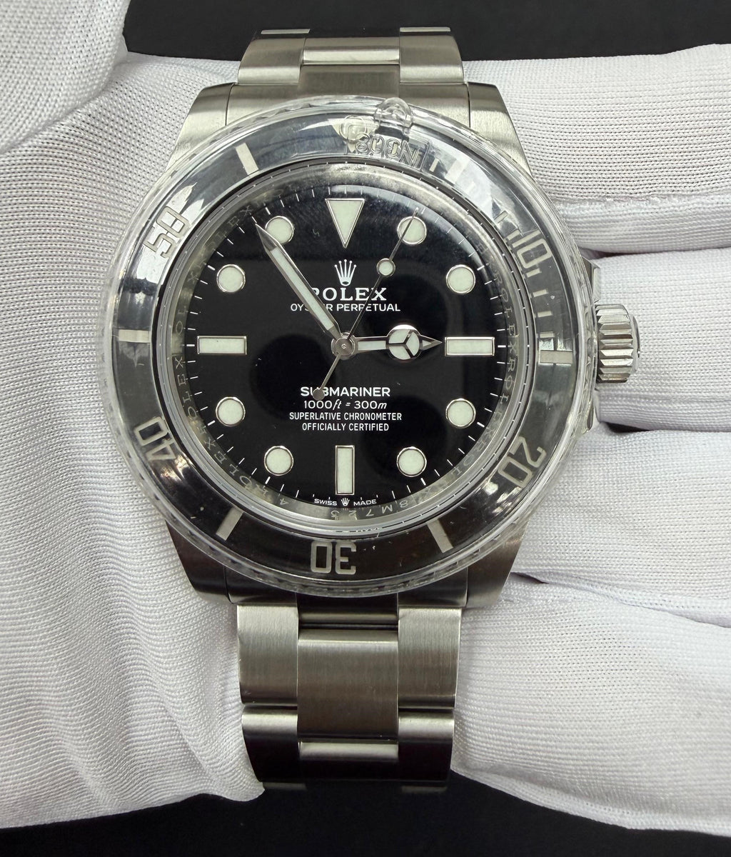 Rolex Submariner No Date 41mm Stainless Steel Black Dial Ref. 124060