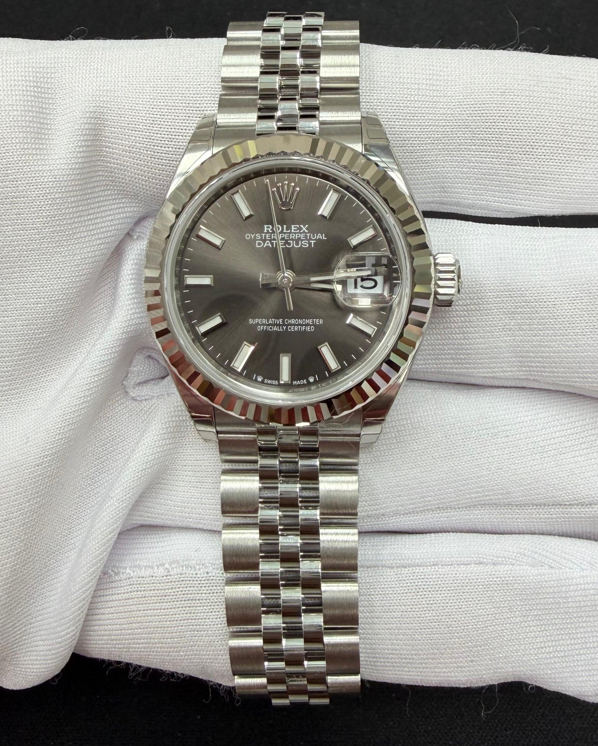 Rolex Lady Date Just 28mm Stainless Steel Rhodium Dial Ref. 279174