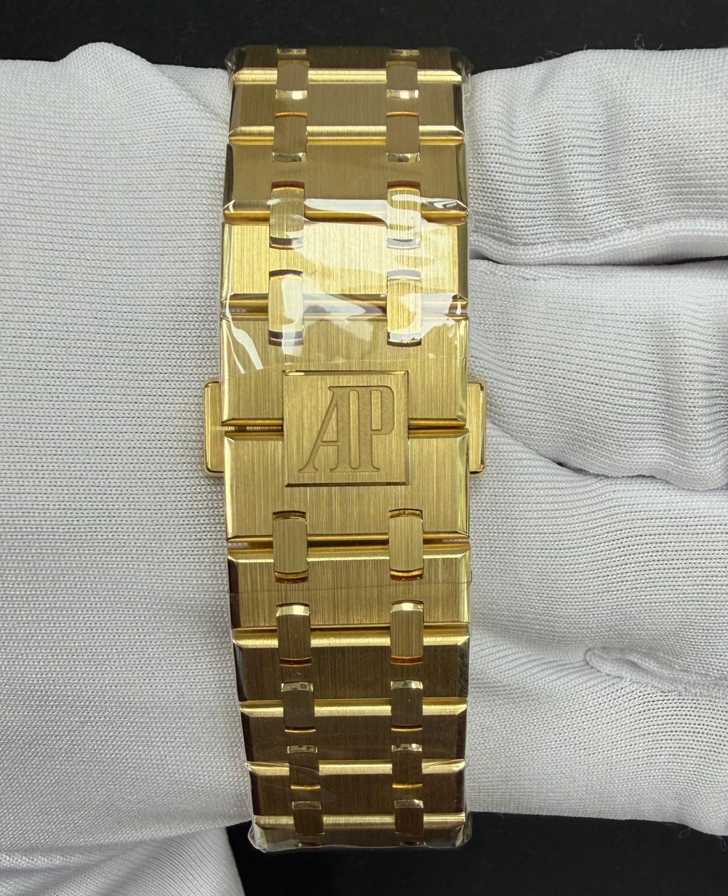 Audemars Piguet Royal Oak Selfwinding 41mm 18K Yellow Gold Yellow Gold Tapisserie Dial Ref. 26240BA.OO.1320BA.02