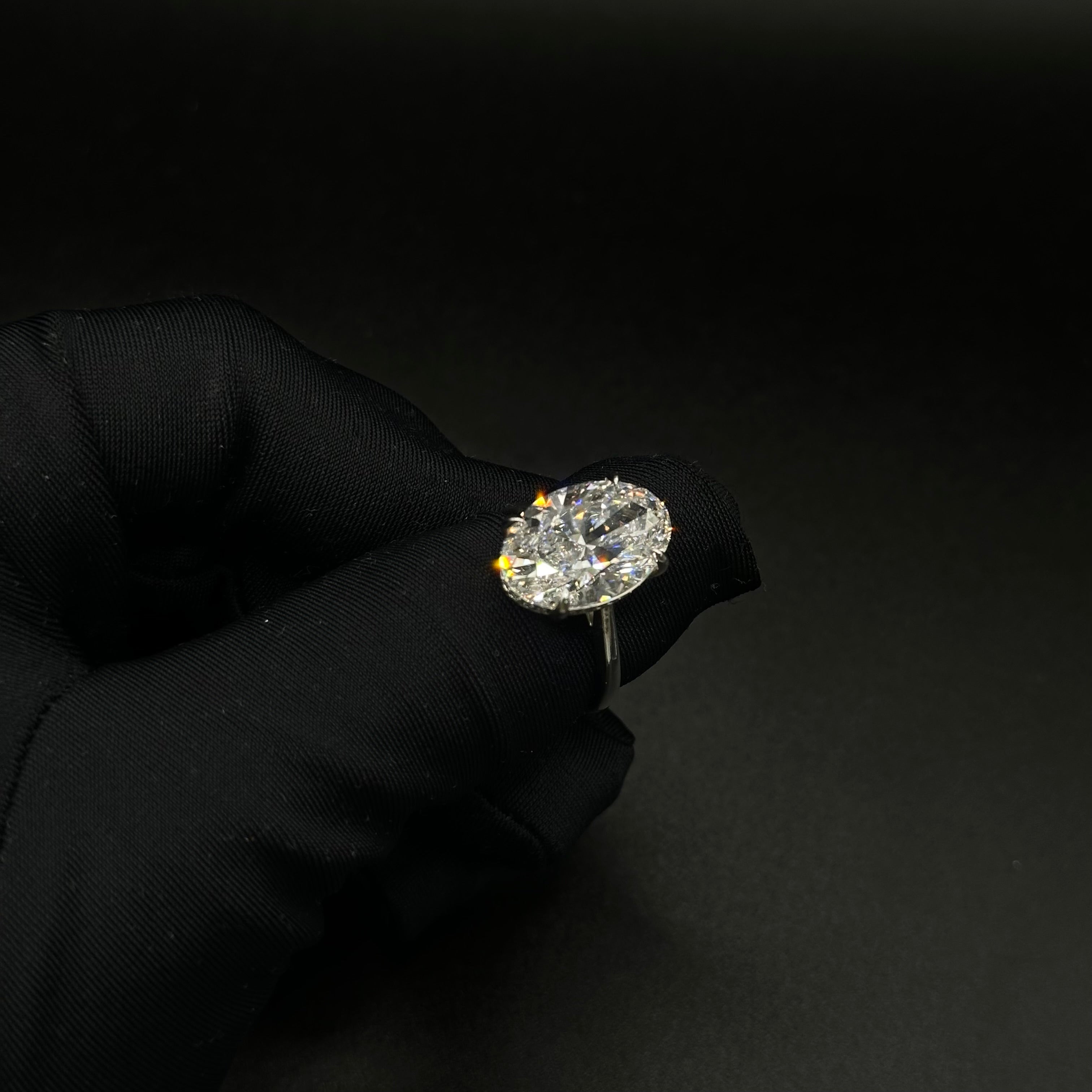 8ct Oval Brilliant Diamond Engagement Ring