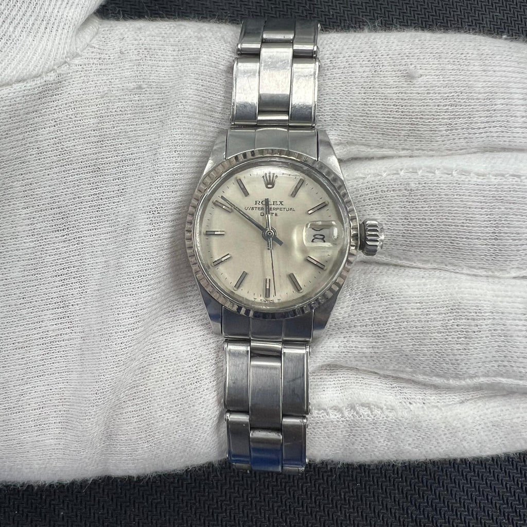 Rolex Oyster Perpetual Date 26mm Stainless Steel Silver Dial Ref. 6517SV