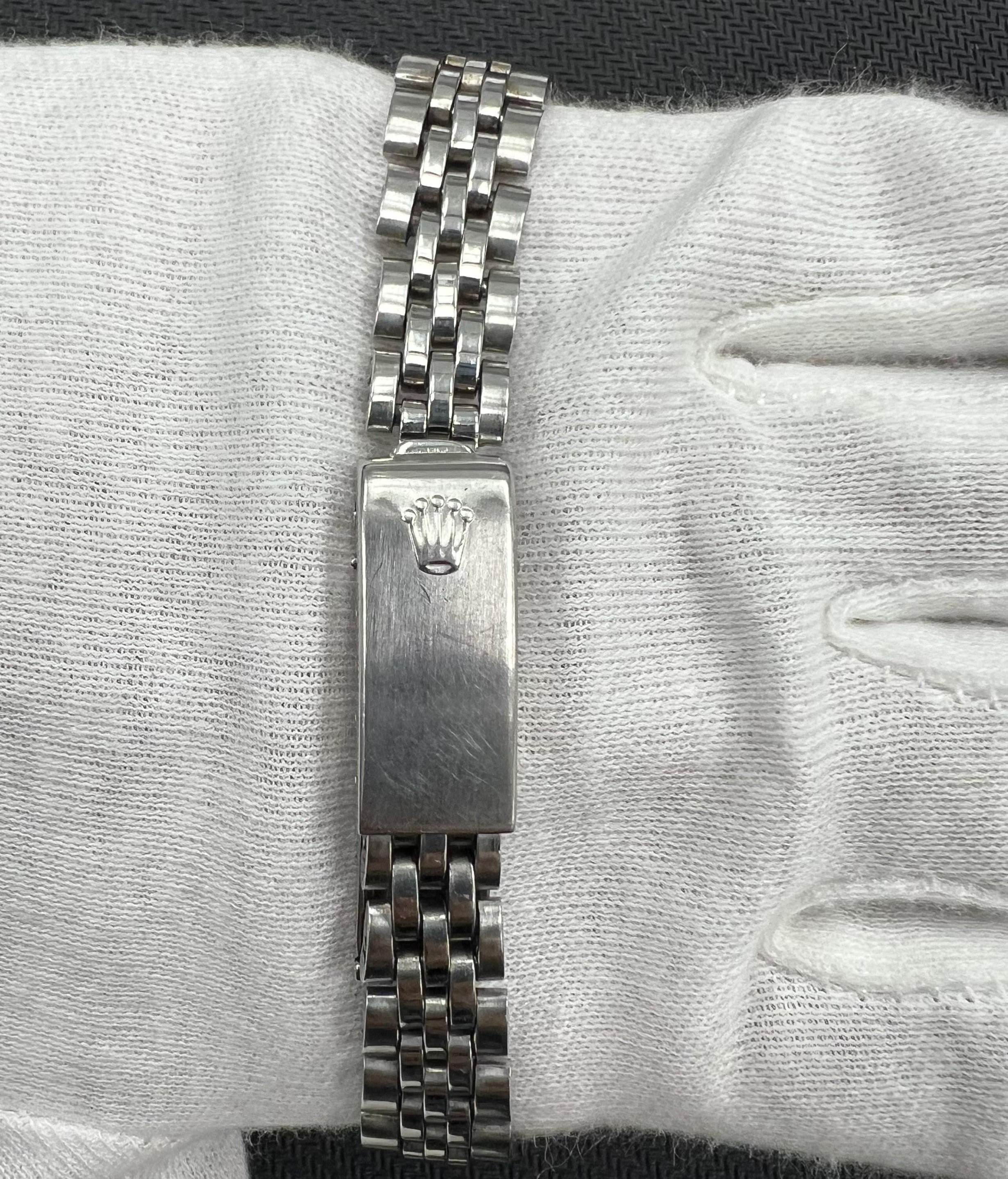Rolex Oyster Perpetual Date 26mm Stainless Steel Silver Dial Ref. 6917