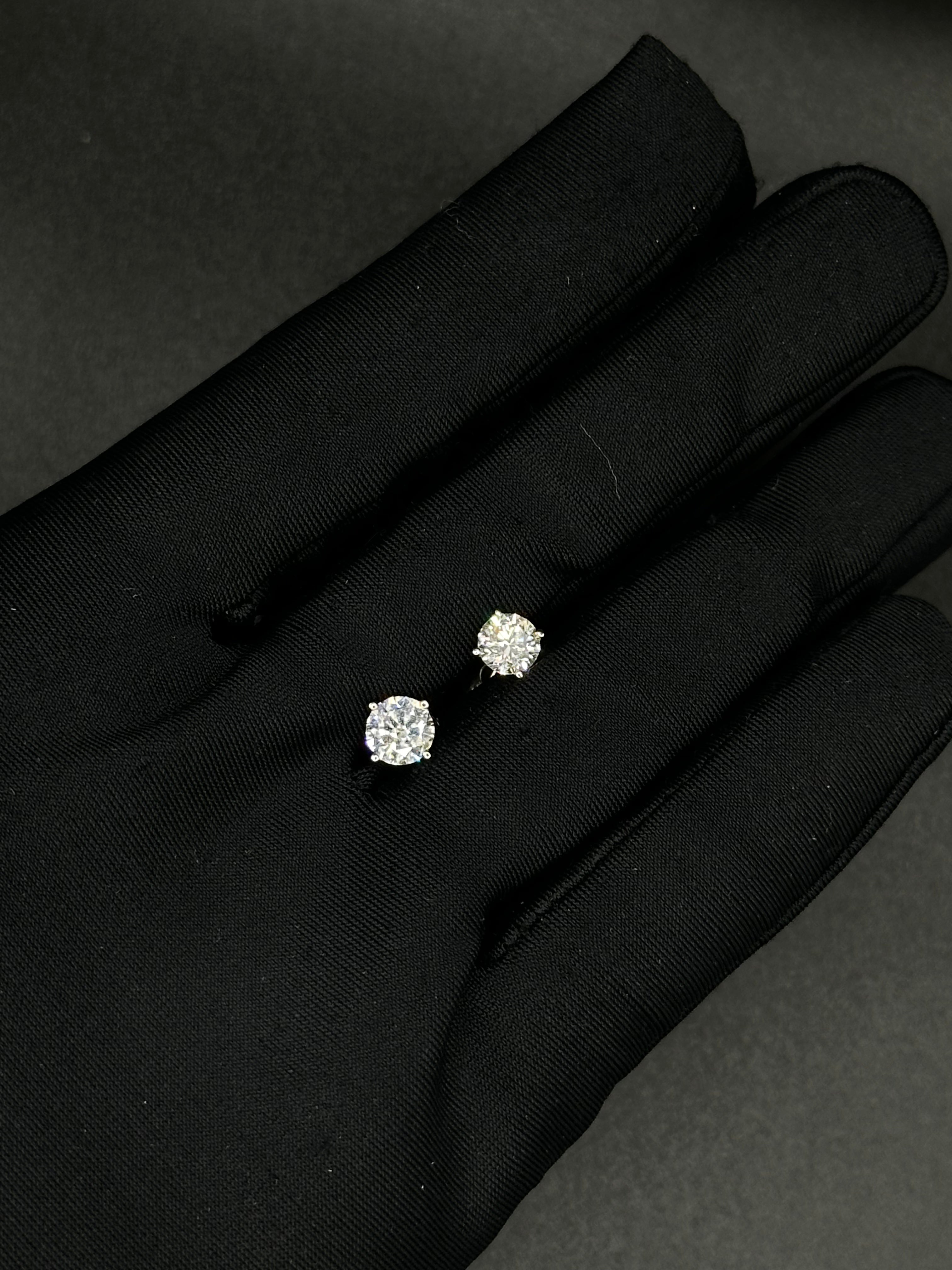 Floral Diamond Stud Earrings