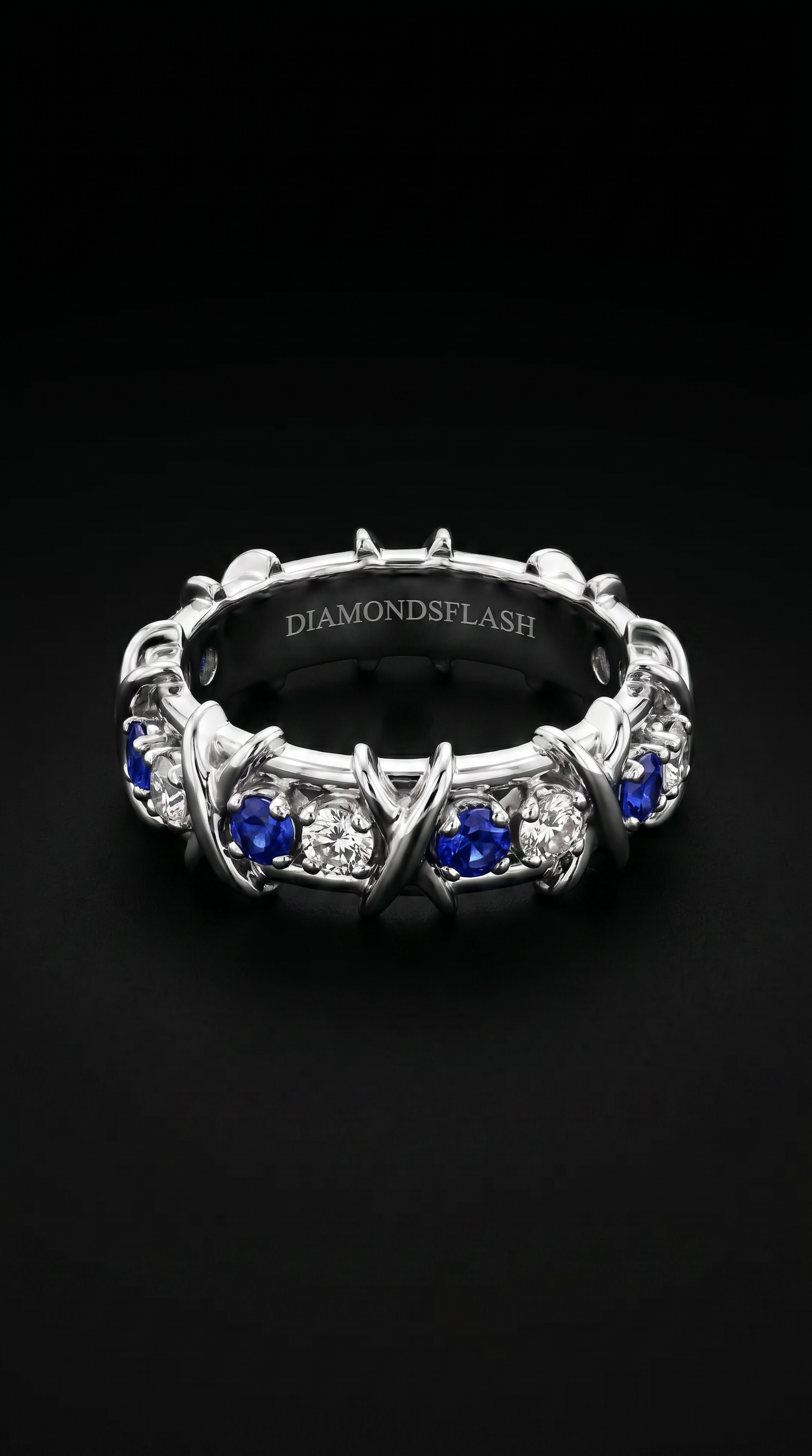18K Sapphire diamond ring