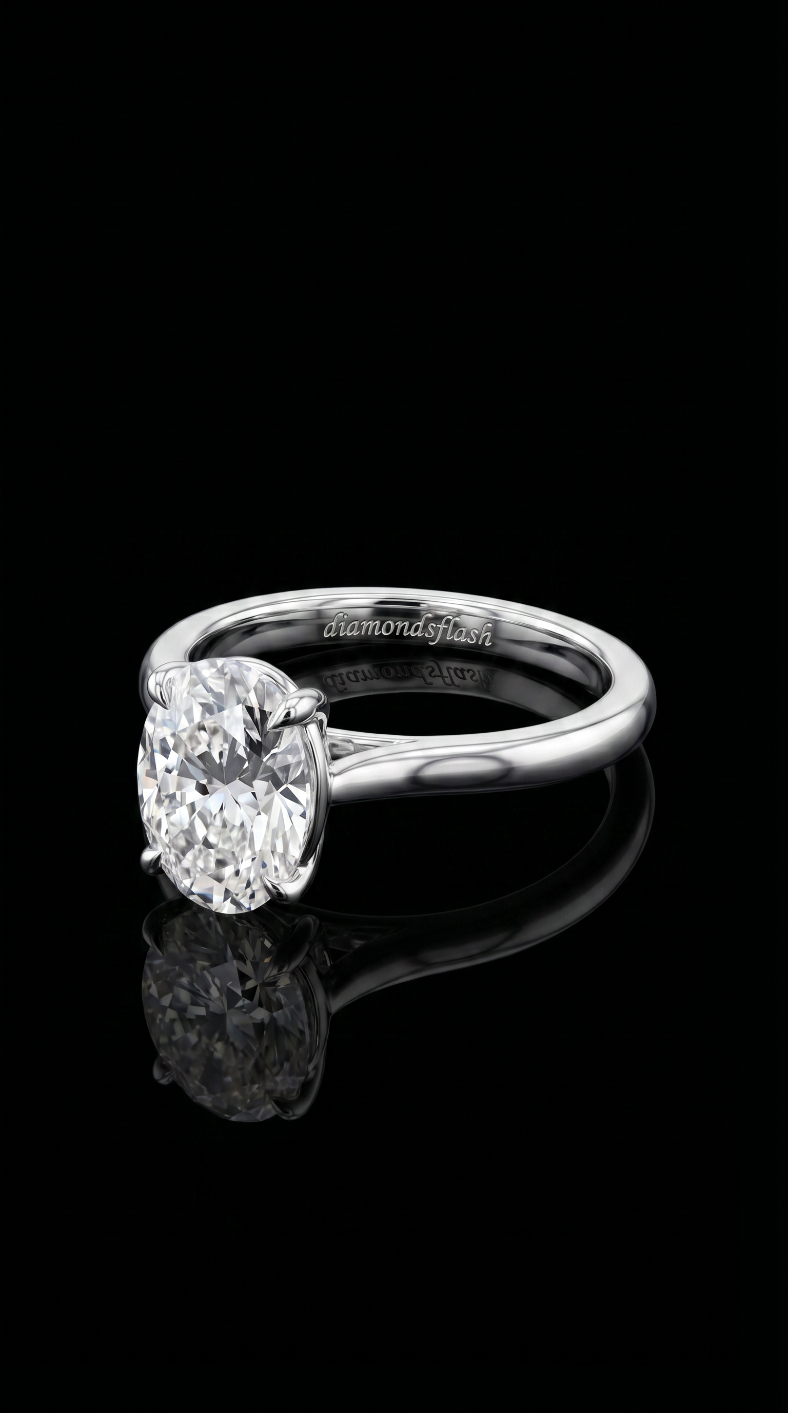 14K White Gold Oval Ring