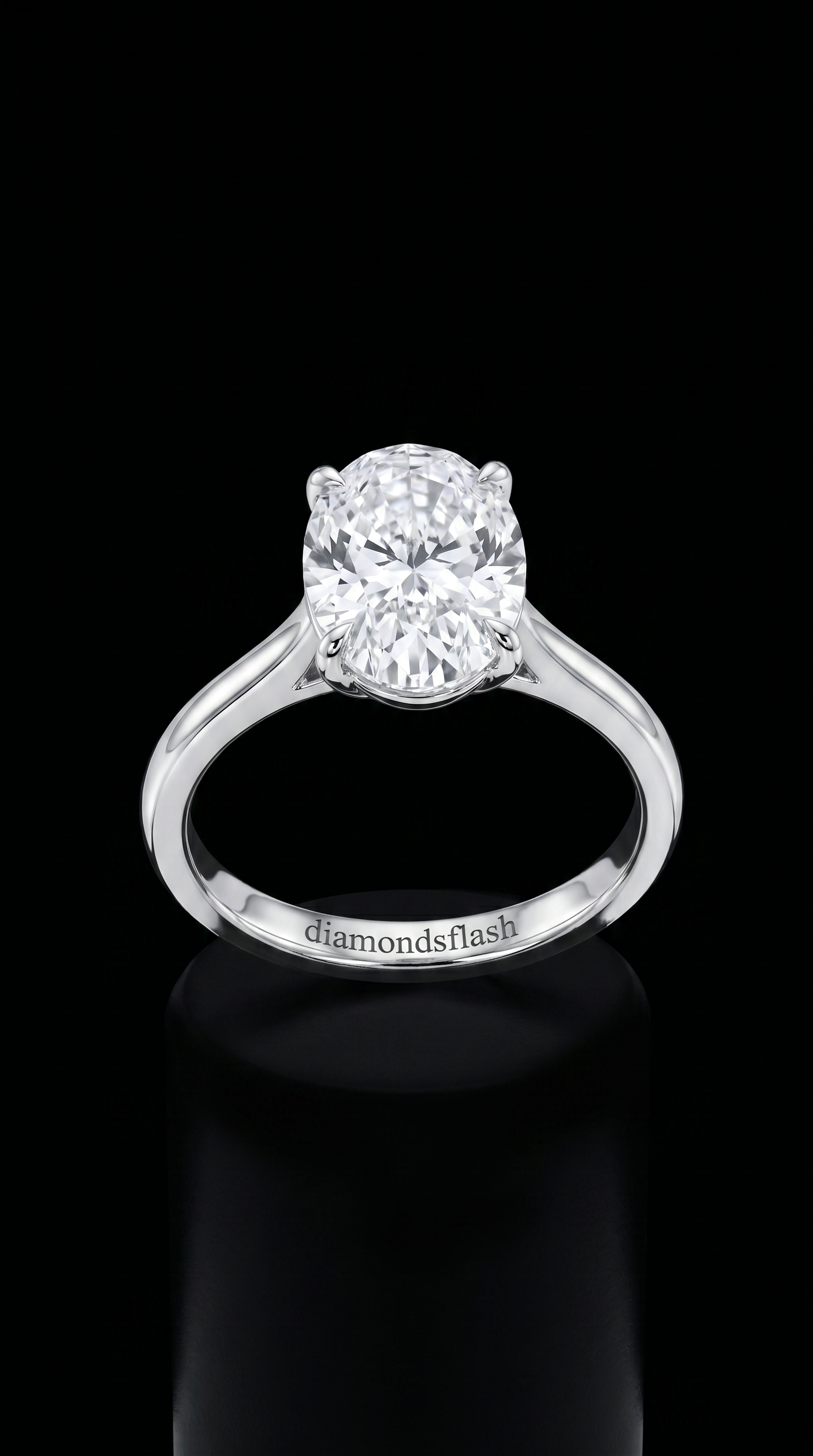 14K White Gold Oval Ring