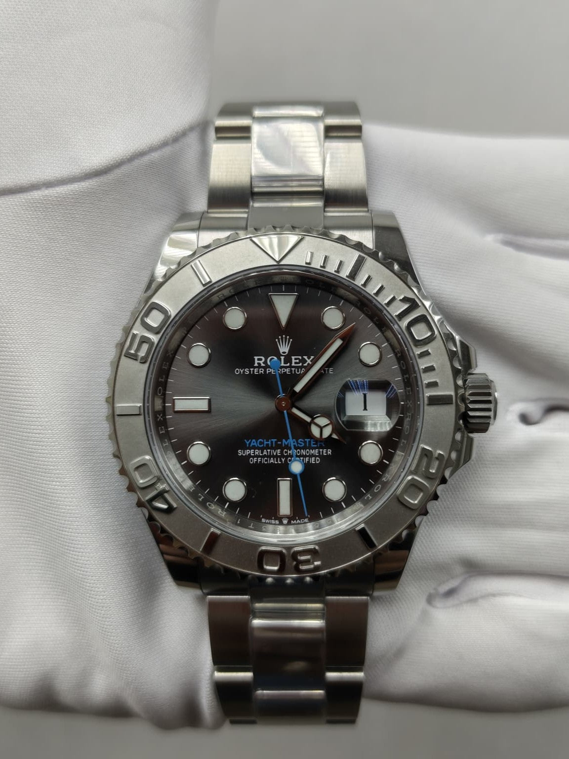Rolex Yachtmaster 40mm Stainless Steel Rhodium Dial Ref. 126622