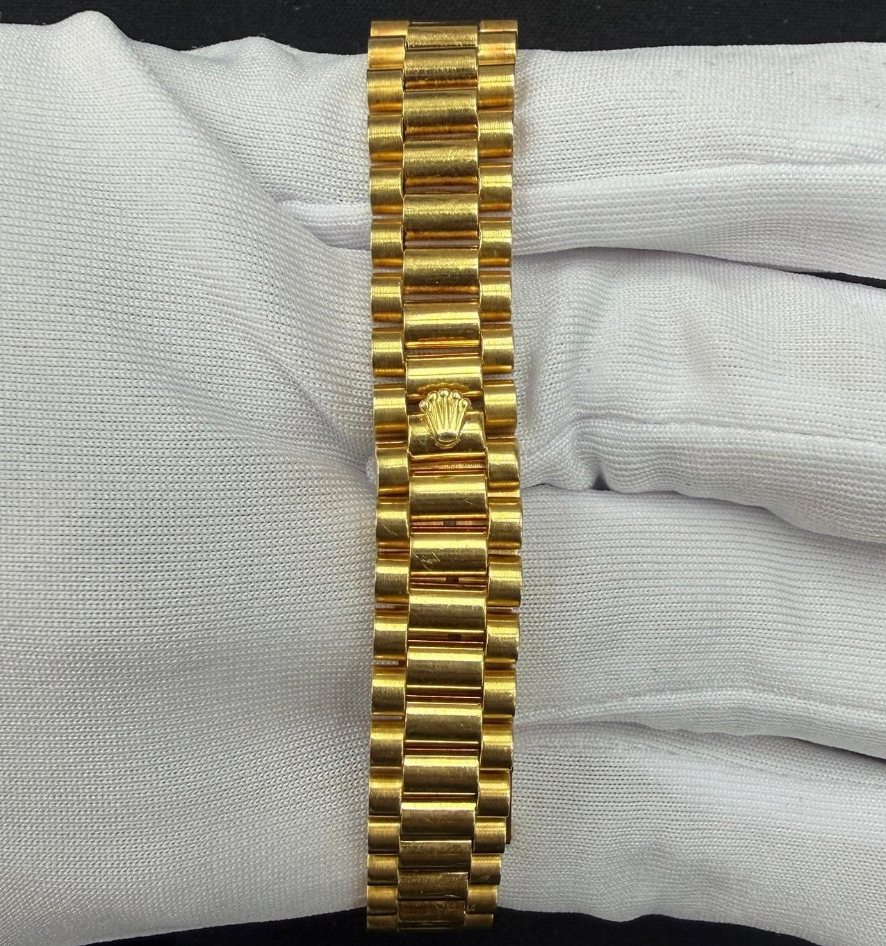 Rolex Lady Date Just 26mm 18K Yellow Gold Champagne Dial Ref. 69178