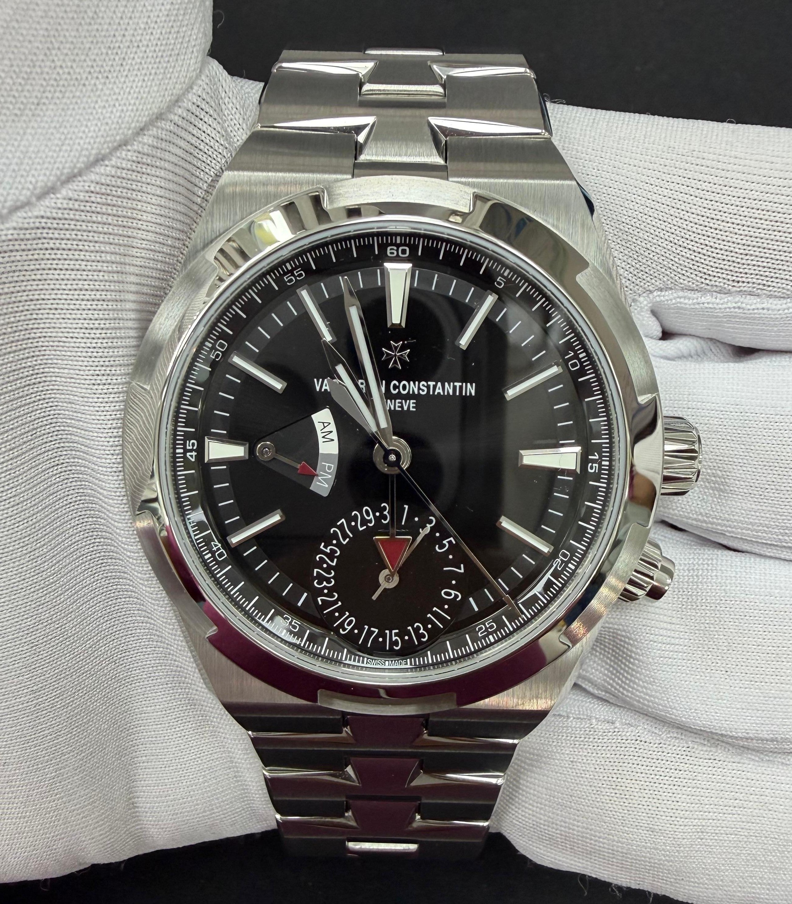 Vacheron-Constantin Overseas 41mm Stainless Steel Black Dial Ref. 7920V/210A-B546