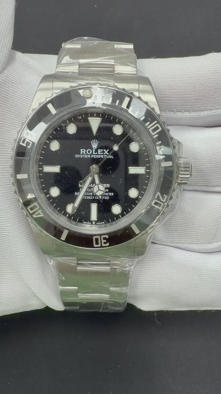 Rolex Submariner No Date 41mm Stainless Steel Black Dial Ref. 124060