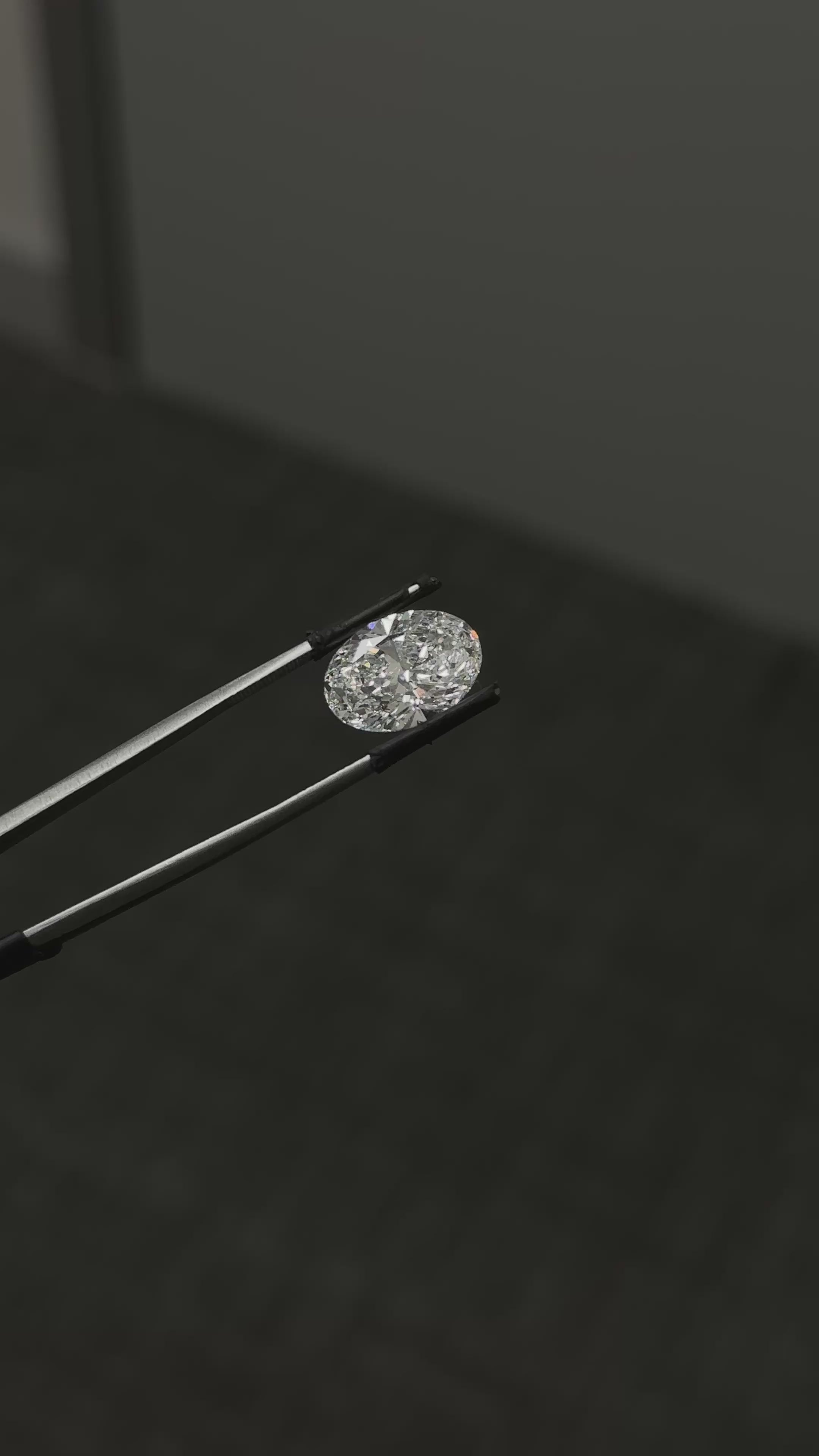 5.60 Ct Oval Brilliant Diamond