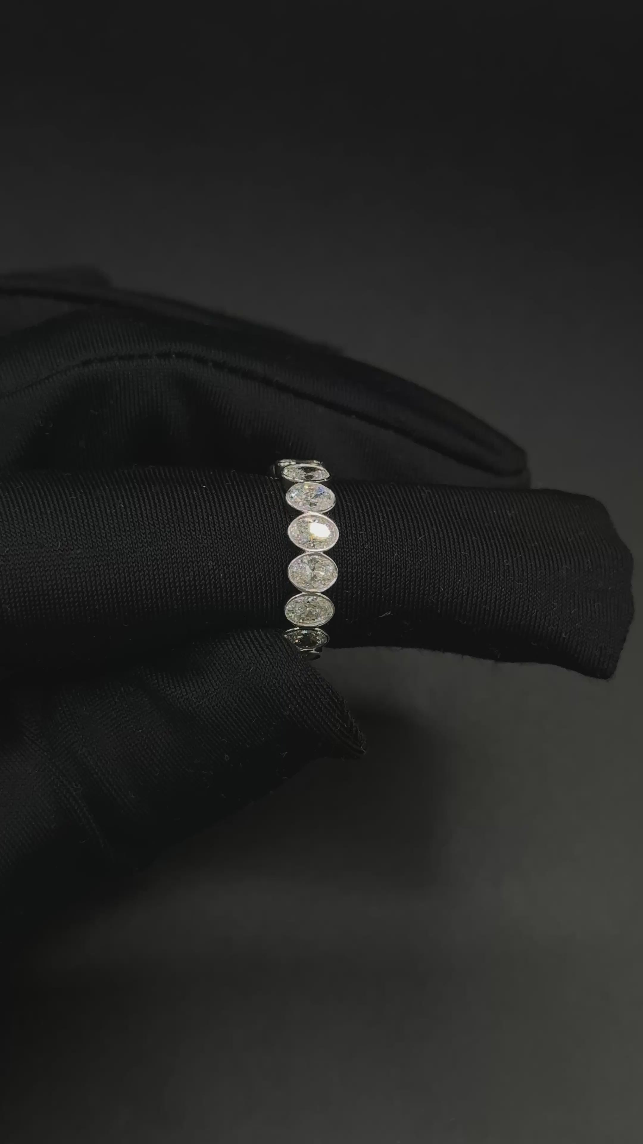 3.76ct Oval Brilliant Lab Diamond Band