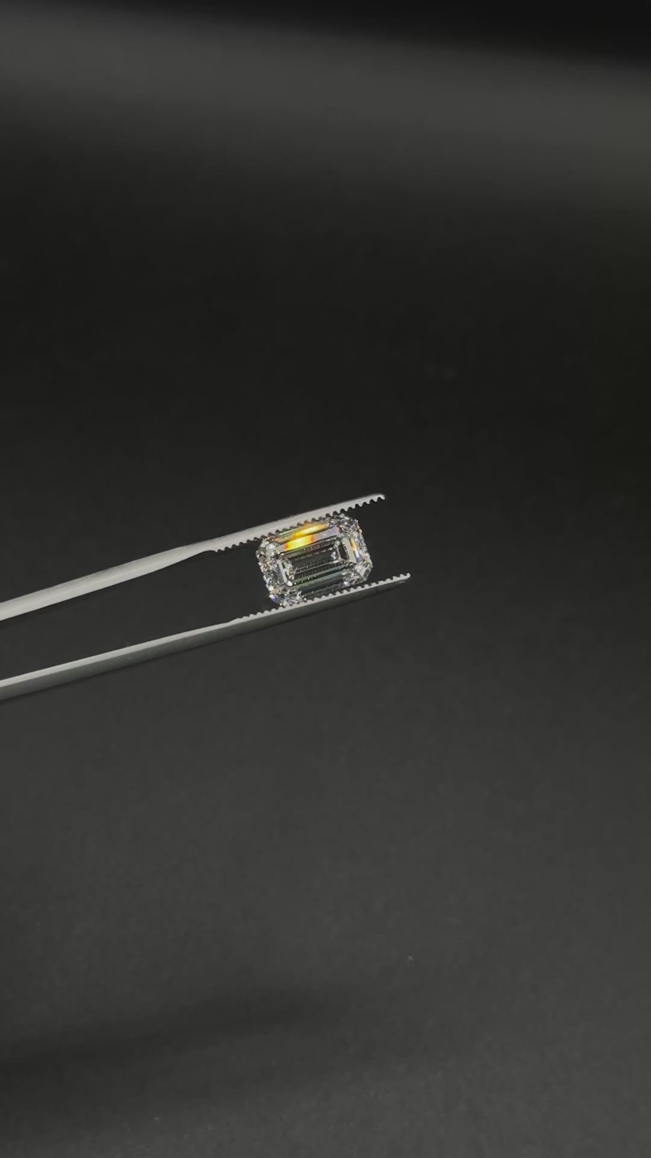 3.08 Ct Emerald Shape Diamond